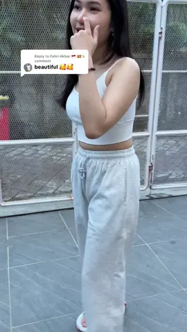 Replying to @Fahri Akbar 🇮🇩 🇪🇸 Jogger mirip kyk H*M  #jogger #joggerpants #joggerpantsmurah #celanatiktokshop #celanamurah 