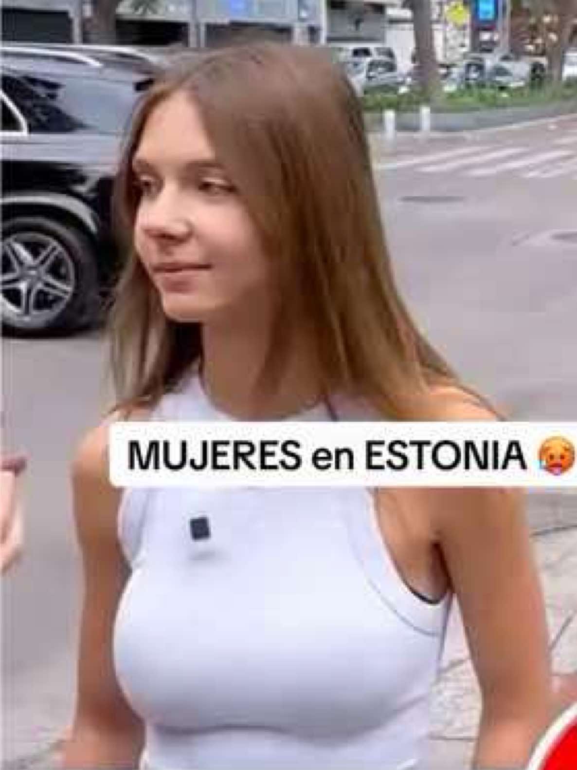 LATINOS en ESTONIA 🔥🥵 #raulitoshow #preguntas #ligar #estonia #mateoylisanna 