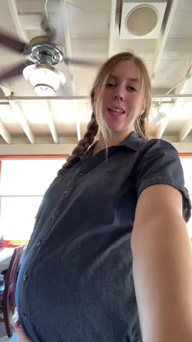 #draft I can’t believe I kept serving till 39 weeks lol #pregnancy #fyp #serving 
