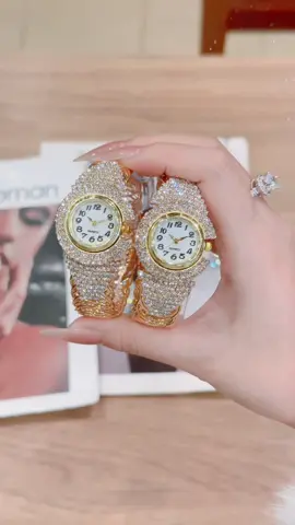 Lắc C Full Đá 2 màu lựa chọn chỉ 159 K #donghodep #trendingtiktok #xuhuong #hani ##xuhuongtiktok