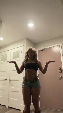 i swear i haven’t been dancing in a month #swingdance #country #western #fitcheck #tgif 