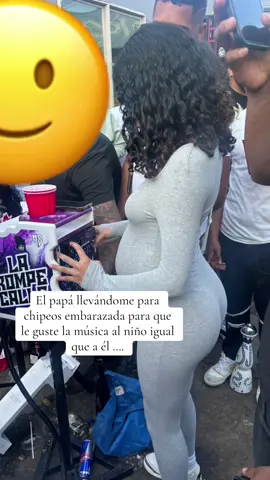 El mini musicólogo en pal de años 🤣🤣🤣🤣🤣🤣 #fyp #foryou #babyboy #musicologo #chipeo 