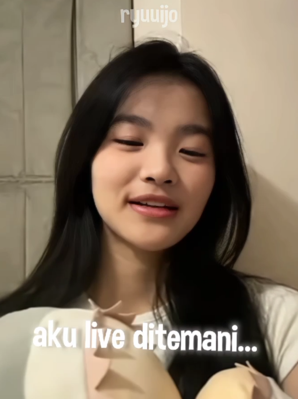 aku nonton sambil cengar cengir _ #erinejkt48 #catherinavallencia #jkt48 #jkt48newera #fyp 