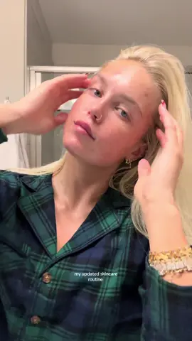 updated skincare routine for the girlsss —— @rhode skin @laneige_us @Clarins USA @Summer Fridays @Biodance Store 