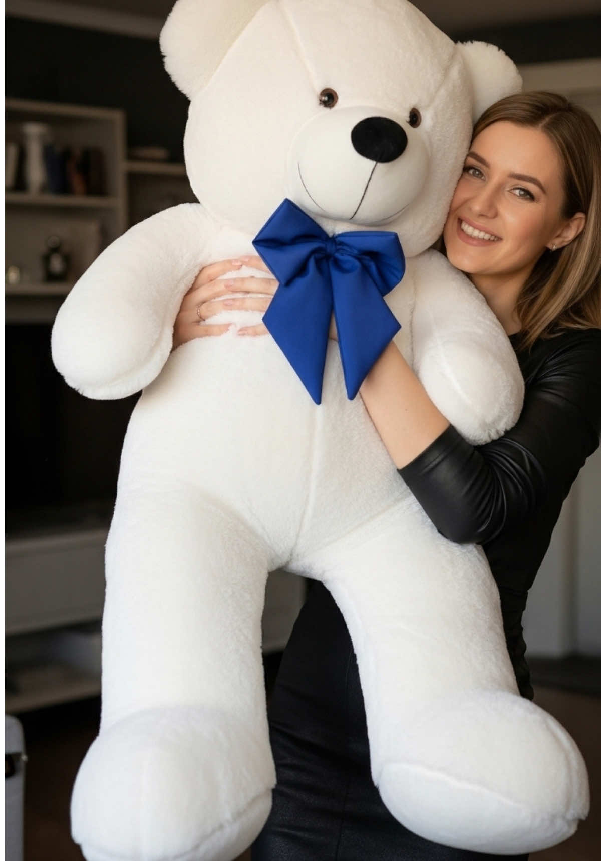 Urso Gigante Tiktok Shop.                               #pelucia #tiktokshop #viral #achadinhos #decoracao 