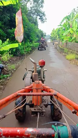 berangkat lagi kawan #kubota #traktorsawah #petanimudaindonesia🌾🇮🇩🇮🇩🇮🇩 #tiktokviral #vypシ 