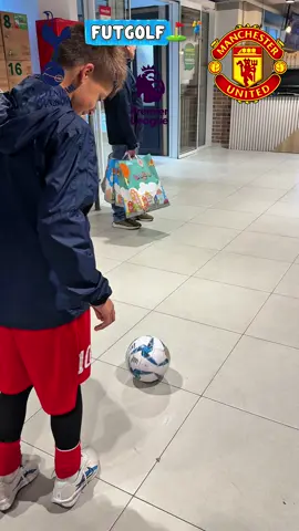 ⚽ FutGolf Challenge – Tottenham 🤍 vs Man United 🔴 Massive clash in Round 11 of the Premier League! 💥 Who wins this battle? 👇 #FutGolfChallenge #PremierLeague #Football #Tottenham #ManUnited 