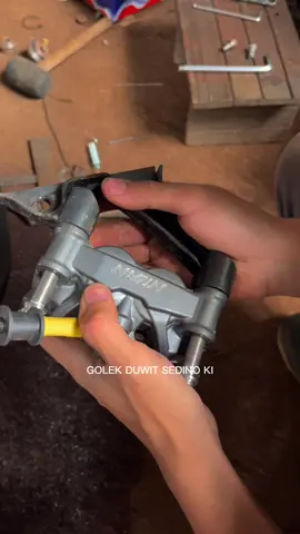 Breket kaliper hand made #kmhgl100 #kyb #twinafrica 