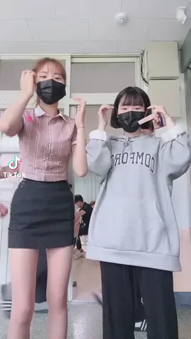 #고딩#여고딩#교복#돌핀#흰양말