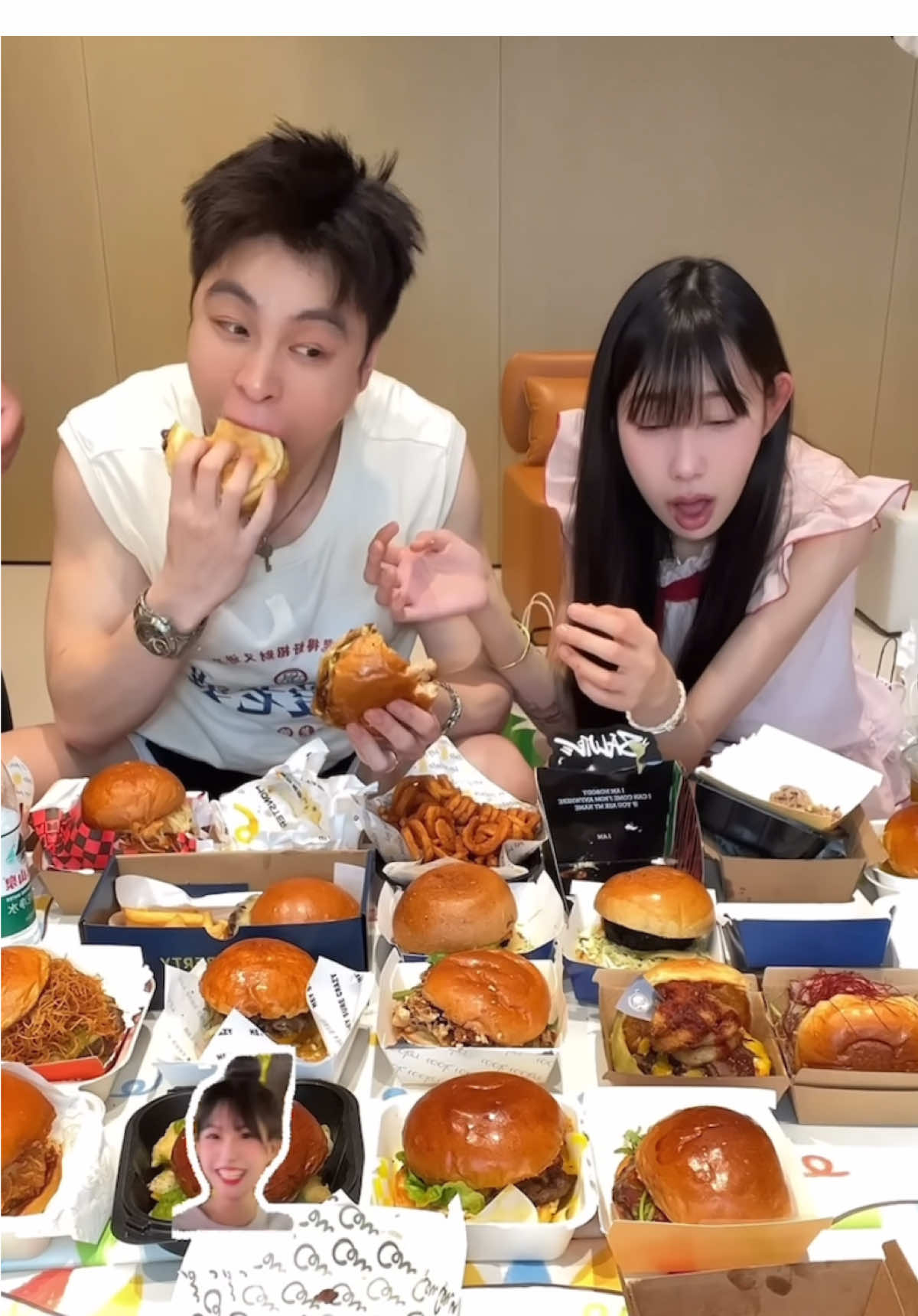 Vơi chồng thánh đớp chơi game chọn độc❤️ Vk ck nhà này tình kẻm qué🥰#thánhđớpchina #thánhăn #ăncathegioi #muckbangasmr #tiktokfood 