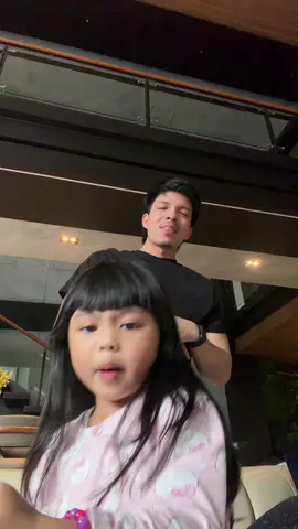 gacorr bener yang di depan ini ketua...