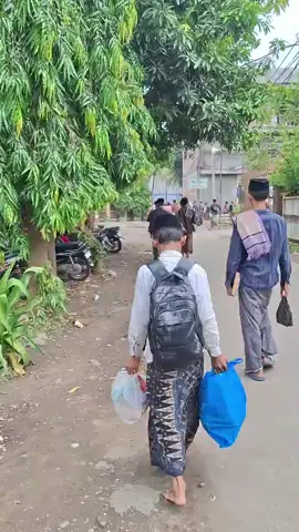 Selamat berjuang nak#masyaallahtabarakkallah #santripondok #ponpeslirboyo #fypシ゚ 