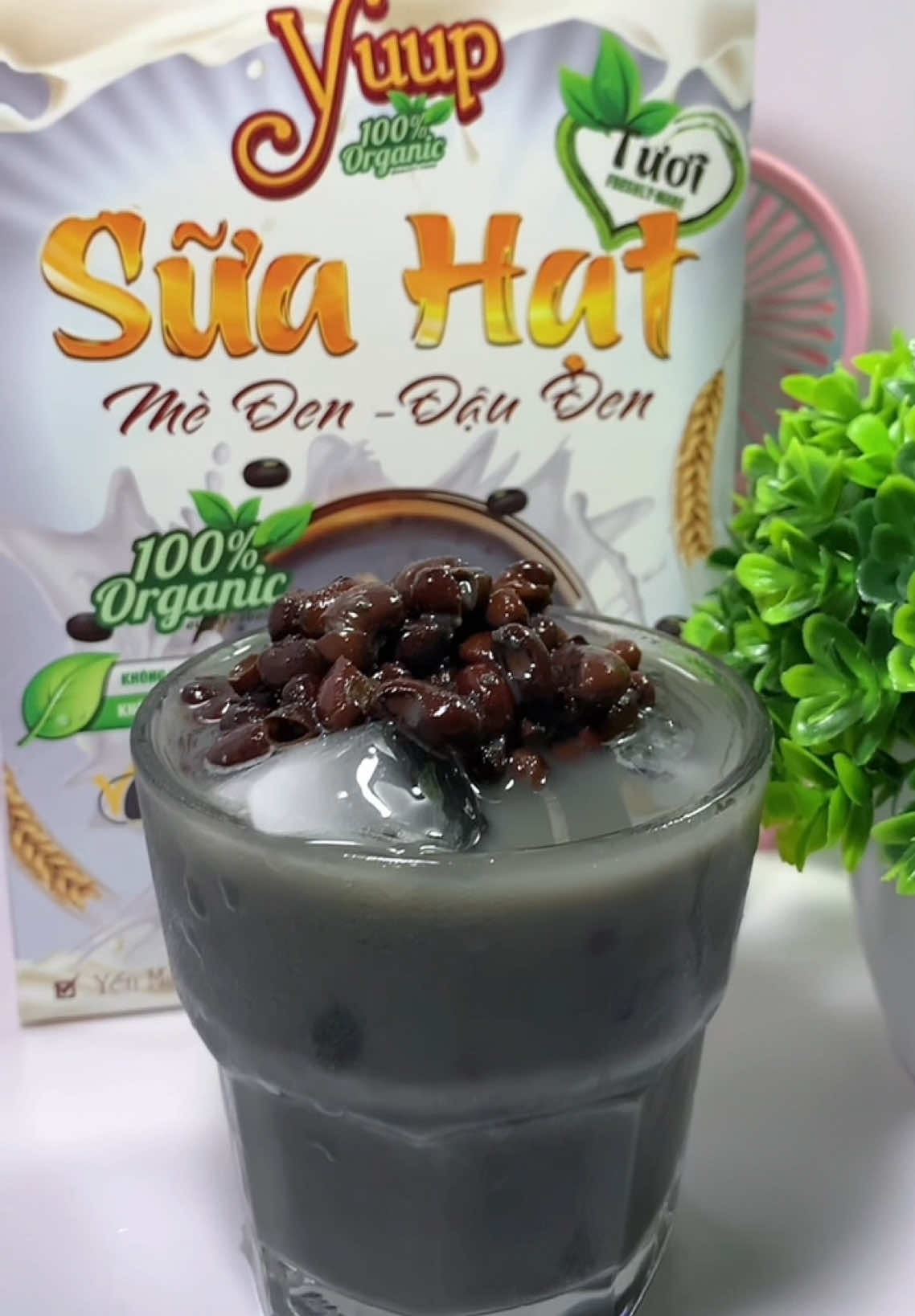 Sữa hạt mè đen đậu đen #Yuup #YuupVietnam #suahatyuup #trasuamatcha  @Ý Như 