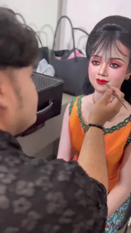 ดูแล 🧡#วาสนา🧡 💠 #นางเอกหนังลุง💠 #วิทยาลัยนาฏศิลปพัทลุง น้องปัณๆ MUA : แม็คโคร HAIR : คุณแป๊ป