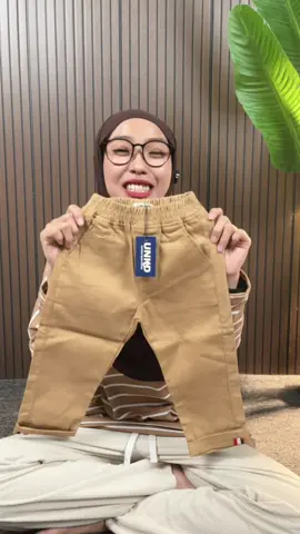 Celana chinos anak #celananak #celanachinos #chinosanak #chinosanaklakilaki #fyp 
