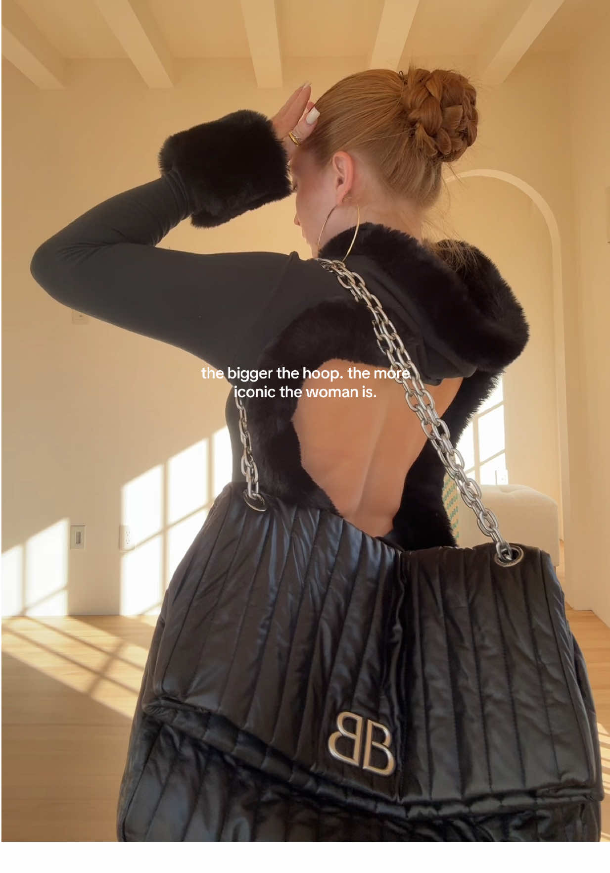 Excuse the furs on my outfit pls