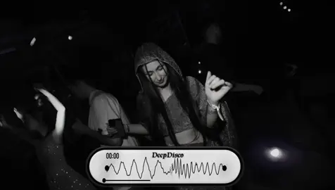 #music #remix #nhachaymoingay #xuhuongtiktok2025 #fyp 