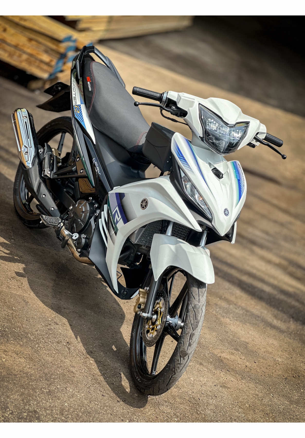 🔥 EXCITER 135 5S ( BSTP Chính Chủ ) _________________ • Máy 65/4 Pô Êm Đít Zin Full #FASSTEK • Áo Bóng Nhám Mới • Choá Zhipat + Mâm 5 Cây RCB + Vỏ Rosso • Dàn Chân Sơn Si Sạch Sẽ  👉🏻 Giá Chỉ #2xtr5000.000 ( Có Fix Cho AnhEm Nhanh Lẹ ) ✅ Hỗ Trợ Góp CCCD Trên 18T ( Đưa Trước Vài Đồng Nhận Xe ) ☎️ ZÁLO / 0989679742  #xuhuong #xuhuongtiktok #exciter135 #lc135v7 #lc135malaysia #Xuhuong2025 #lc65jet4 