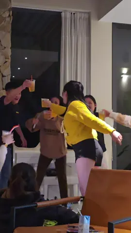 Anh em chí cốt ...🤣🤣