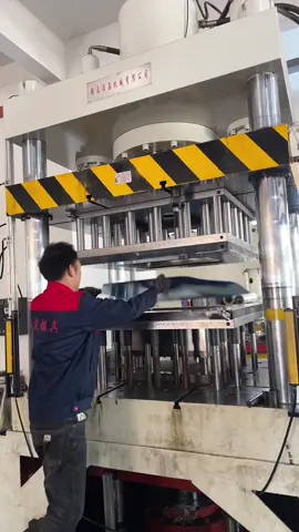 If you need metal forming tools,please contact me.  #metalstamping #metalforming #forming #hydraulicpress #deepdrawing 