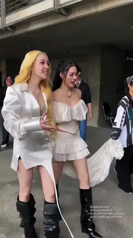 Ayla lu mây???? Tawan lu mây???  Chiến quá đê 🥰🥰🔥🔥 1stFanCon  #LINGORM1stFANCON #LingOrm #OrmKornnaphat #LingLingKwong 