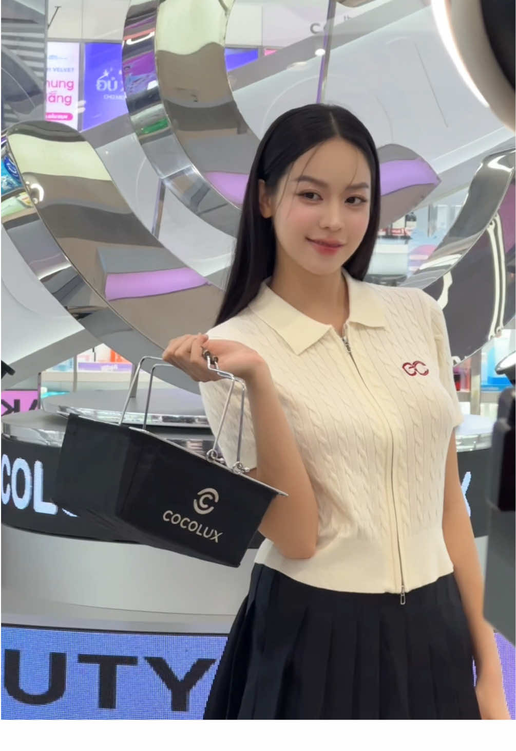 Có hẹn cùng @Cocolux.Official sáng nay 💕 #huynhthithanhthuy  #COCOLUX #FlagshipCocolux #134caugiay #Grandopening