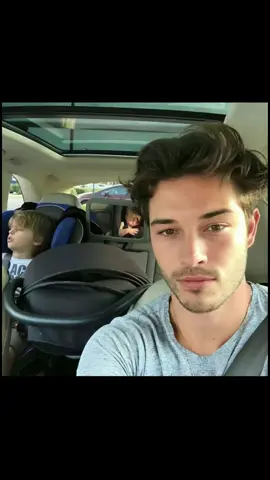 #chicolachowski và con trai #FYP #modelvibes #familylife2020 #xuhuong 