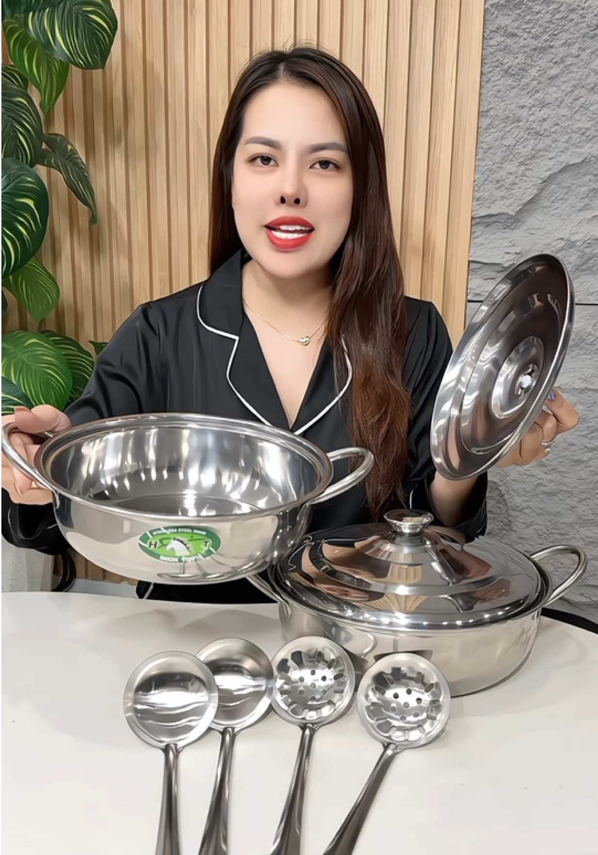 Em khuyên chân thành #nguyettrendy #nồi #noilau #noiinox 