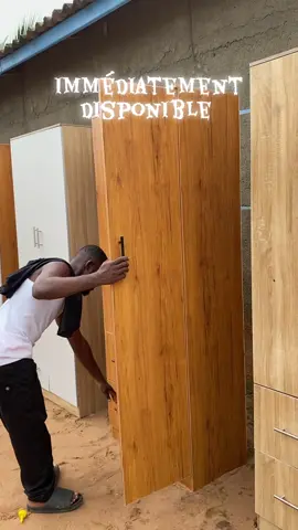 Armoire trois battants et deux battants disponible à prix bas #armoire #rangement #decor #fyp #benintiktok🇧🇯 