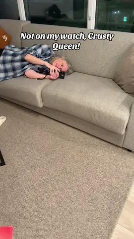 Clean up your gut and amp up your skincare routine with @Goli® Nutrition and @Solawave just in time for the holidays! Bundle includes 1 Goli Sugar free Pre,Post +Probiotic PLUS Solawaves 4 in 1 skincare wand, Lightboost  Wand Activating Serum, Clean Start Makeup remover rounds(3count), and the Solabiome Refreshing Jelly Mist.  Bundle available for a limited time. #goli #solawave 