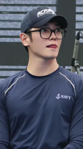 #taeyong looks insanely good today 