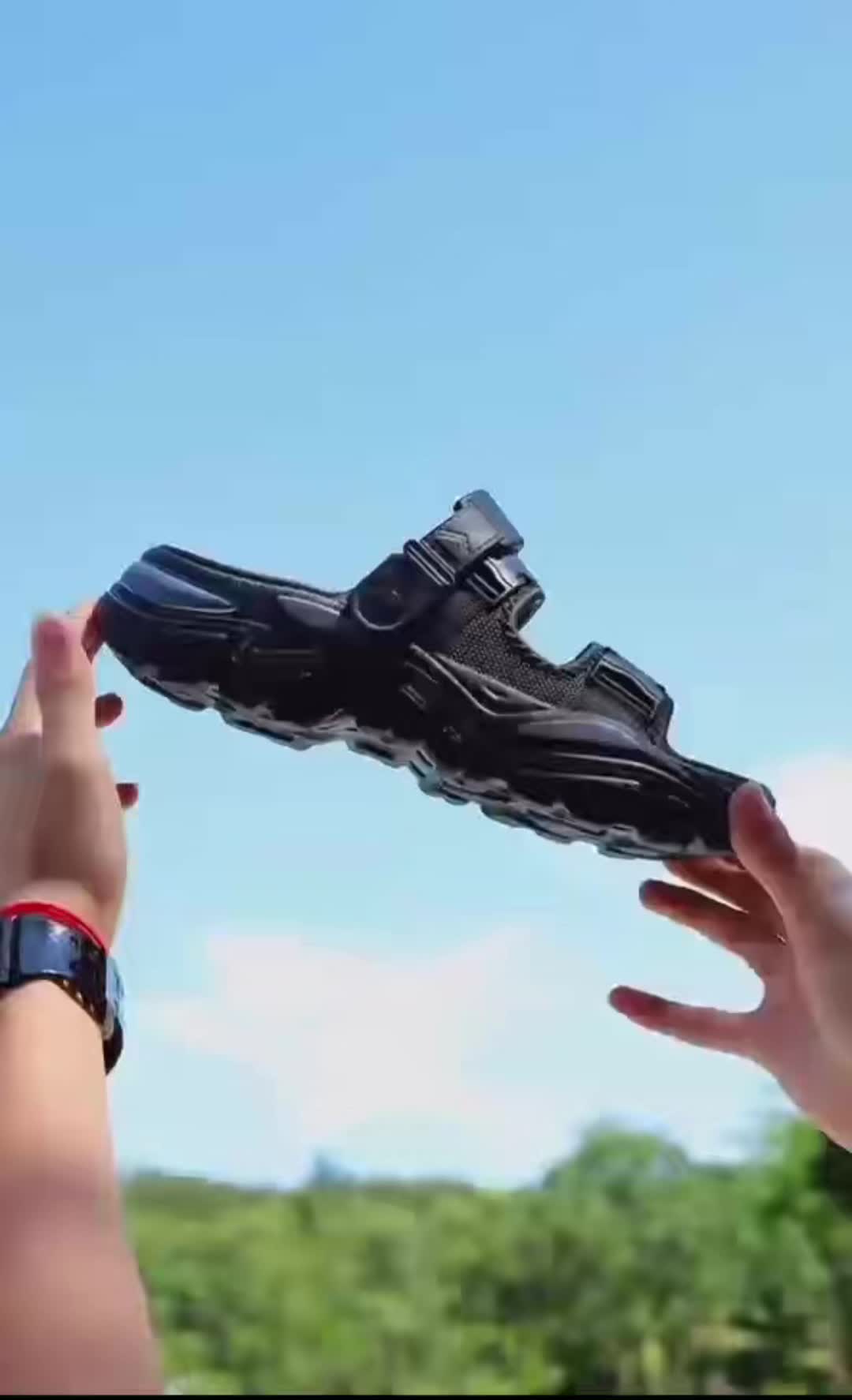 Men's Outdoor Comfort Casual Shoes Open Toe Wear Resistant Lightweight Soft Sole Non Slip Sandals for Everyday Wear Boy Footwear Summer Women Dance Bridal Grey
 