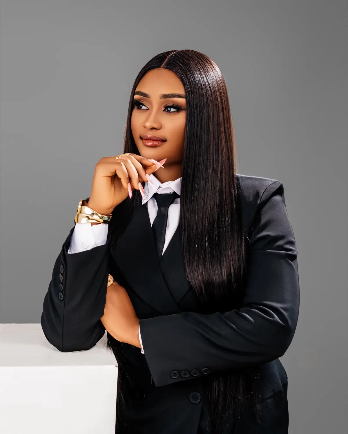 Happy birthday to me#fylppppppppppppppppppppppp❤️ #viral #birthday #blazer #tiktokgrowth #photoshoot #achalugo #blazeroutfit #CapCut @Madu🖤♾️ @Udk Me😑 