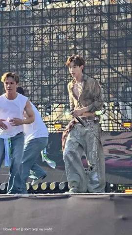 ได้ดู hold still สดๆ MARK TUAN IN MACAO #MARKTUANxWATERBOMBMACAO