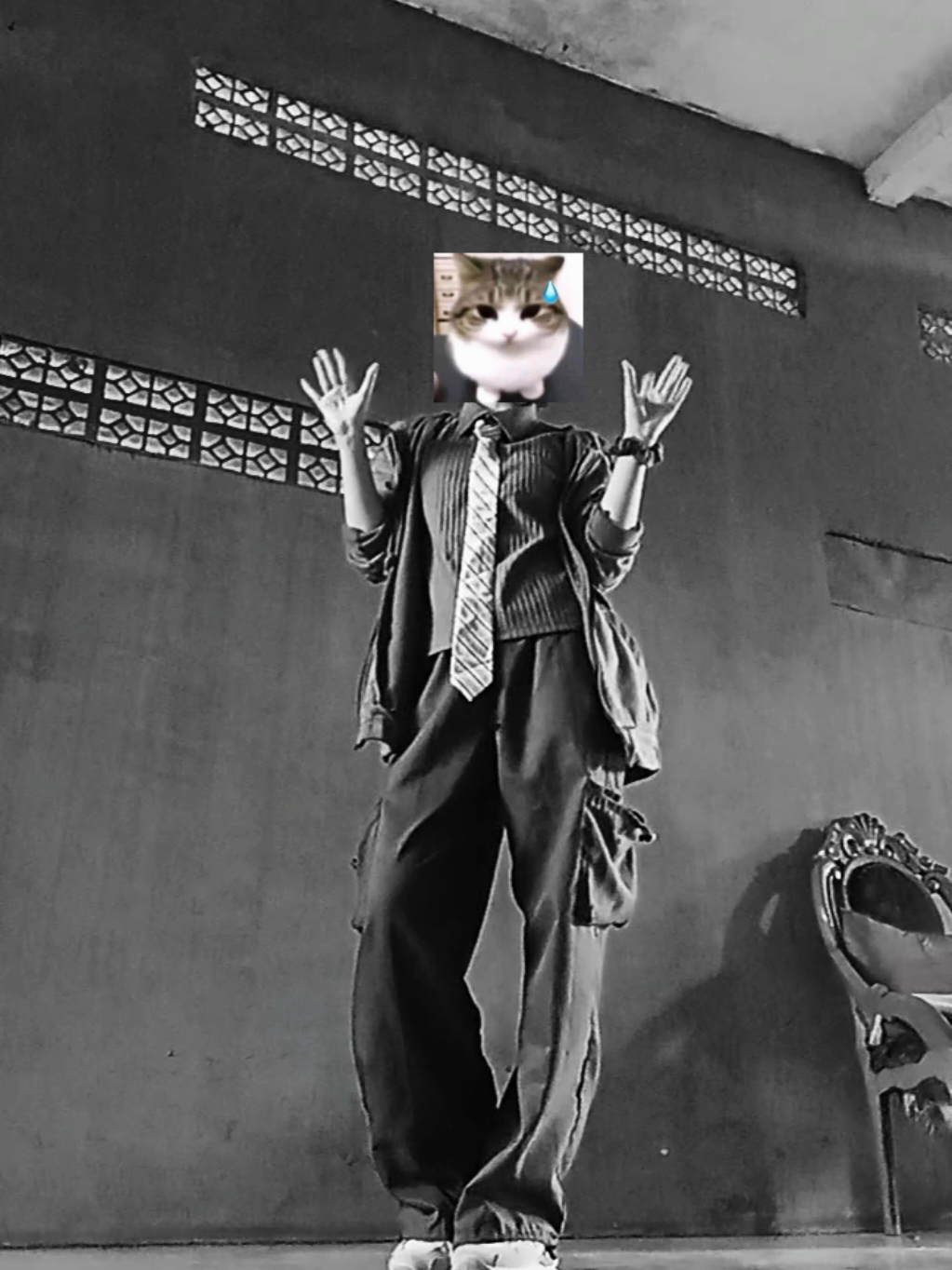 oOps🤯⚡ #oops #ILLIT #kpop #dancecover  #fyppppppppppppppppppppppp 