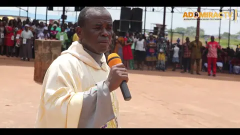 Injustice Has No Future! 🇳🇬 Biafran boys shouldn’t be rotting in prison for demanding their legal rights, while looters and political thieves walk free under heavy security. When truth becomes a crime and corruption becomes protection, the nation’s conscience is in danger. Justice must not wear tribal colors, it must wear truth! ⚖️ | Rev. Fr. Ejike Mbaka  #JusticeForAll #NigeriaDeservesBetter #EndPoliticalInjustice #fairness 