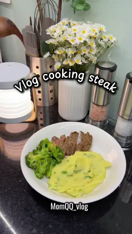 Vlog cooking với món bò steak #momQQ_vlog #cooking #asmr 