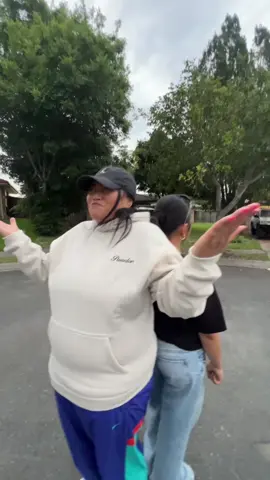 What's going on @𝐓𝐊 #niece #fypシ゚ #viral #polytiktok 