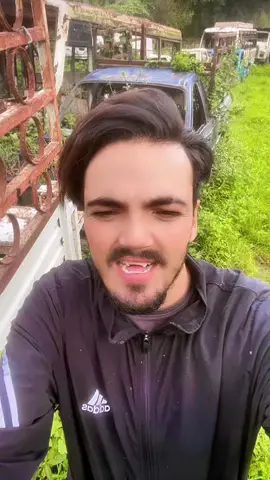 this video is not mine. #fyp #sadstory #singing 