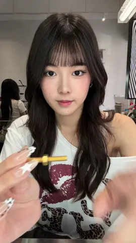 這是特異功能😵‍💫 #台南 #魔術 #MOSU三葉 