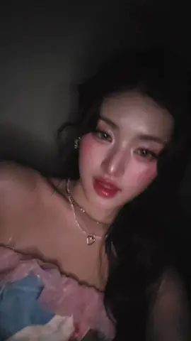 I'll let u decide #FIFTYFIFTY #피프티피프티 #ATHENA #아테나