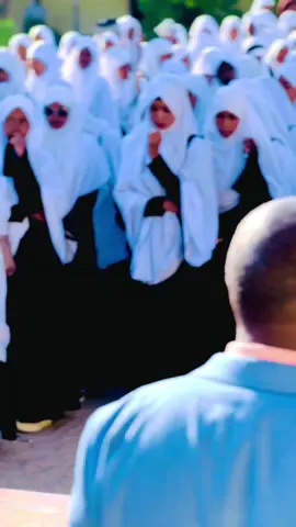 dumarka iyo raga kee mudan in wax la baro ? Me:dumarka#somalilandtiktok💚🤍❤ #hablahasomaliyed #fyp 