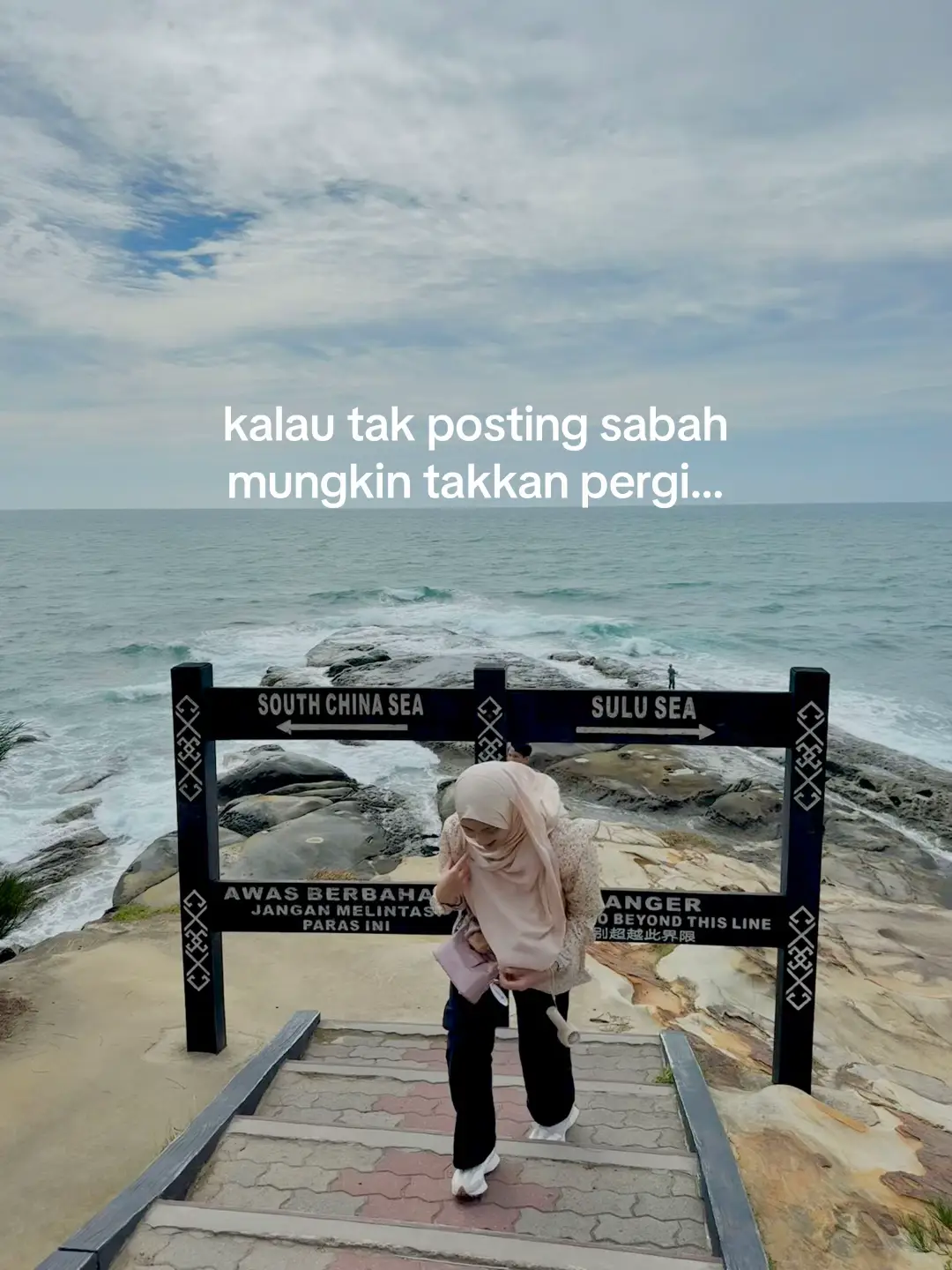 setahun posting, dah merata daerah di sabah sudah ku jejak mungkin sebab sukakan berjalan😆🤏🏻 #postingsabah #fyp #ipgang #cikgusemenanjungdisabah 