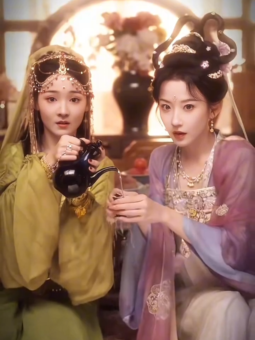 Drama ini bagus banget. Moga bisa 1 juta koleksi dalam 24 jam & 100 juta tampilan dalam 1 hari. Yuk yang belum nonton di Hongguo, tap collect & like semua episodenya Drama 