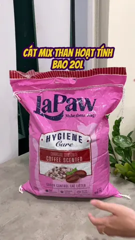 Nhà đông meo là múc cát 20L to đùng vậy mới tiết kiệm nha Sen #LaPaw #MakeThemWag #cátlapaw #bentonitecatlitter #catdatset 