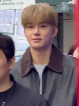 #jungwoo (cr. to all owner) 