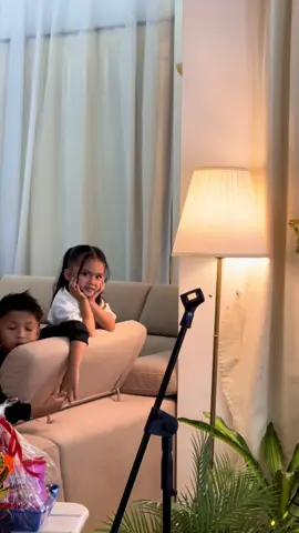 gerammmmm….cute btl ara nie 💋❤️