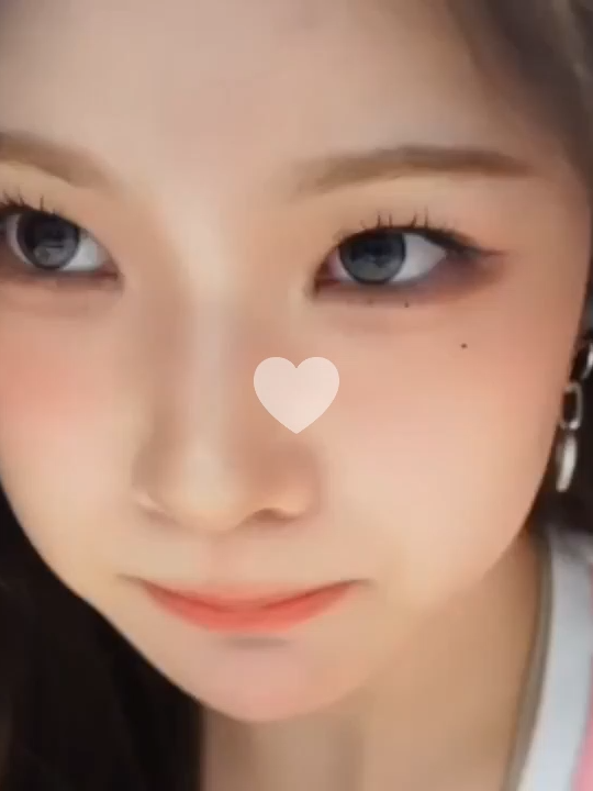 Juunie little mochi 🤏🏻 #Juun #hearts2hearts #fyppppppppppppppppppppppp