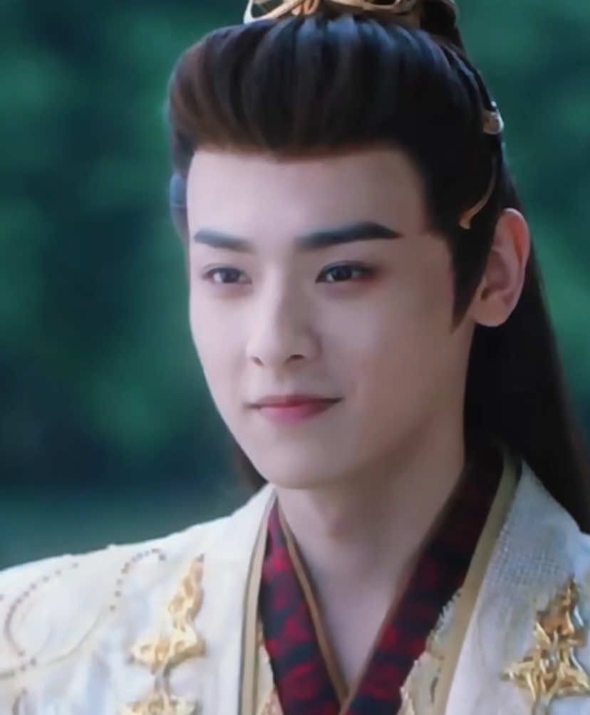 Trước đây nàng nói sẽ không quan tâm đến sống chết của hắn nữa nhưng cuối cùng nàng vẫn mềm lòng. Vẫn mạo hiểm vào Thiên Khải thành cứu hắn #amhatruyen #thuonghoasam #cungtuan #phimcotrangtrungquoc #ypct_team 