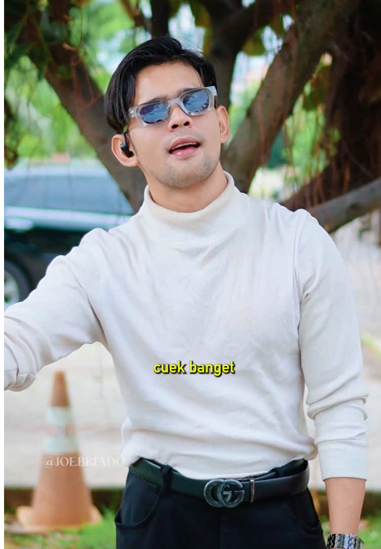 Benda apa pun menghilang dgn kacamata ini! @Kira Aluna @Suneeday Creative  #SerialTikTok #SerialTikTok #SuneedayCreative #JoeBrendo #pacar 